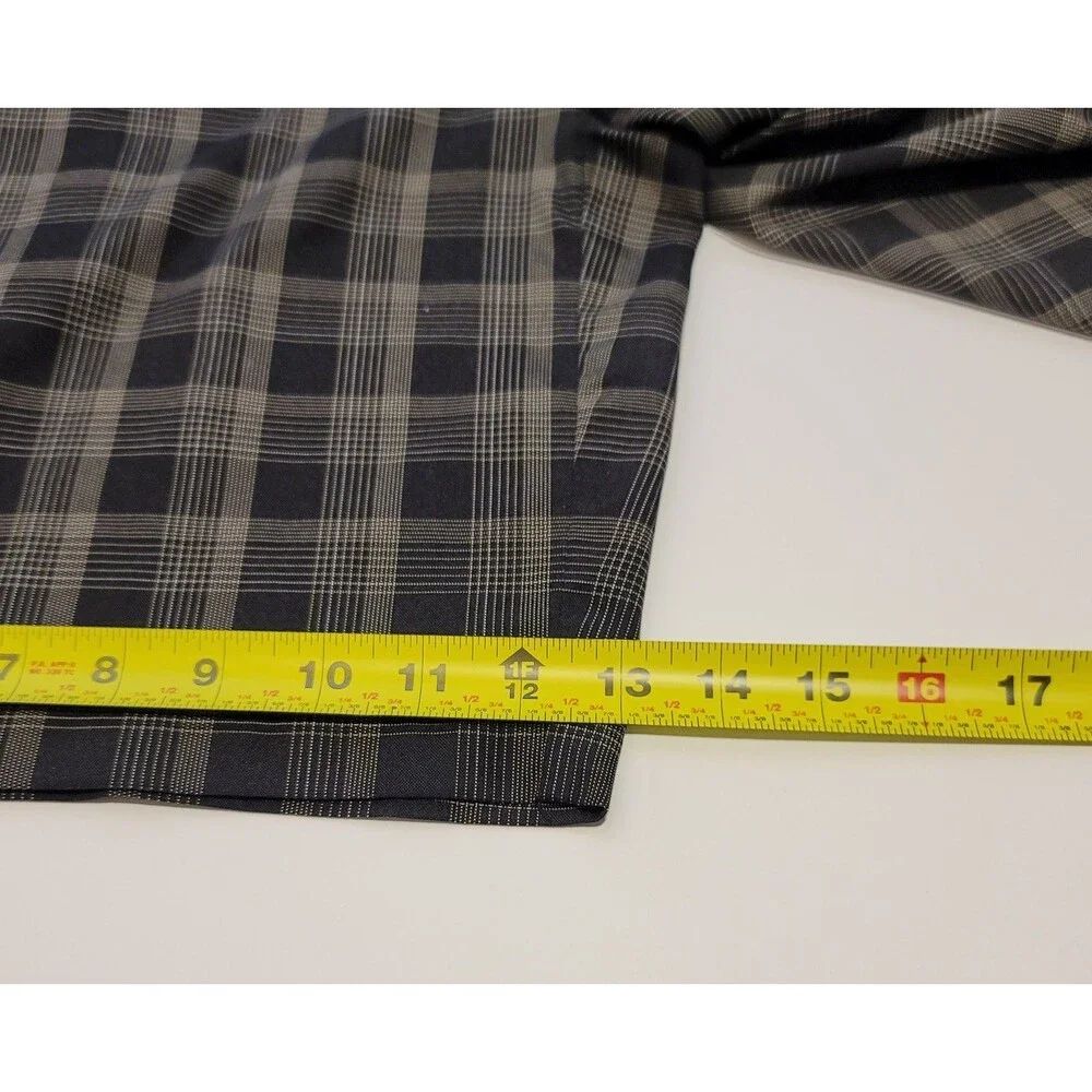 IZOD XFG Men's Plaid Golf‎ Shorts Size 34 Black Gray Polyester Performance Sport